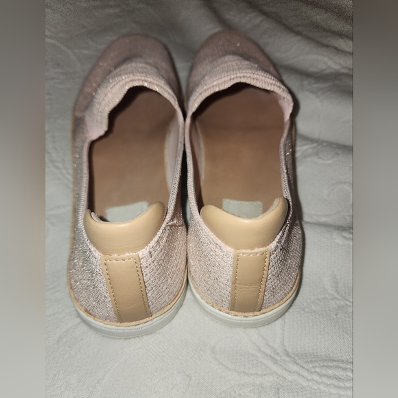 Ugg Slipons - Picture 1 of 4